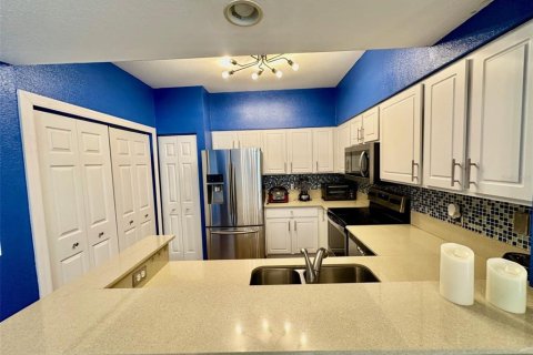 Condo in Gainesville, Florida, 2 bedrooms  № 1856152 - photo 13