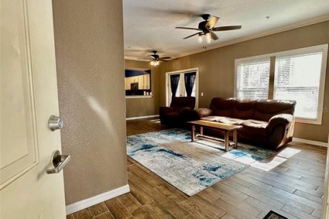 Condo in Gainesville, Florida, 2 bedrooms  № 1856152 - photo 2