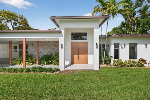 House in Southwest Ranches, Florida 4 bedrooms, 349.03 sq.m. № 2174848 - photo 5