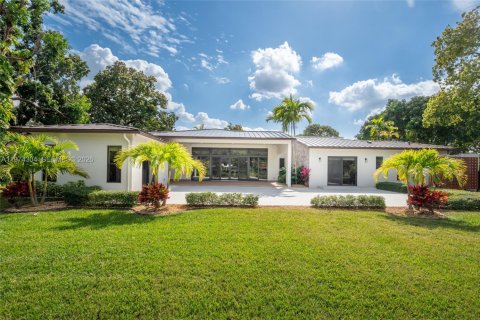 House in Southwest Ranches, Florida 4 bedrooms, 349.03 sq.m. № 2174848 - photo 7
