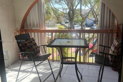 Condominio en alquiler en Miami, Florida, 2 dormitorios, 92.9 m2 № 2038754 - foto 8