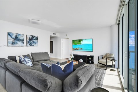 Condominio en venta en Miami Beach, Florida, 2 dormitorios, 122.82 m2 № 1864379 - foto 6