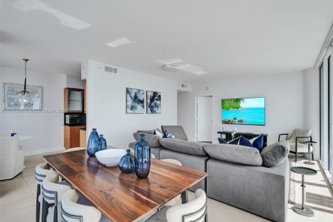 Condominio en venta en Miami Beach, Florida, 2 dormitorios, 122.82 m2 № 1864379 - foto 7