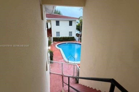 Copropriété à louer à Fort Lauderdale, Floride: 1 chambre № 2187745 - photo 14