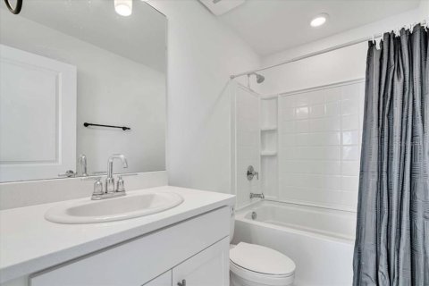 Touwnhouse à louer à Palmetto, Floride: 2 chambres, 104.05 m2 № 2156540 - photo 11