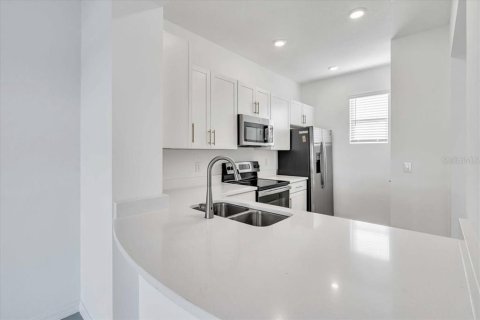 Touwnhouse à louer à Palmetto, Floride: 2 chambres, 104.05 m2 № 2156540 - photo 4