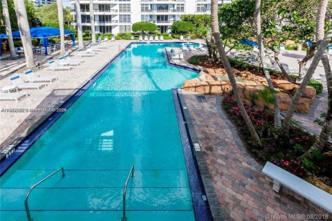 Copropriété à louer à Aventura, Floride: 2 chambres, 101.36 m2 № 1965401 - photo 19