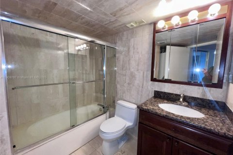 Copropriété à louer à Aventura, Floride: 2 chambres, 101.36 m2 № 1965401 - photo 8