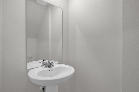 Townhouse in Davenport, Florida 3 bedrooms, 128.02 sq.m. № 2231621 - photo 13