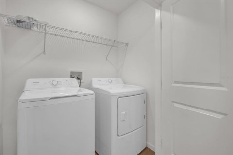 Townhouse in Davenport, Florida 3 bedrooms, 128.02 sq.m. № 2231621 - photo 20