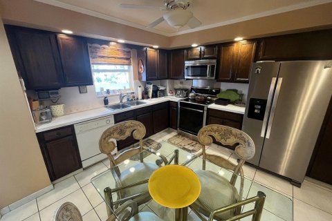 Copropriété à vendre à Fort Lauderdale, Floride: 1 chambre, 112.32 m2 № 2083640 - photo 4
