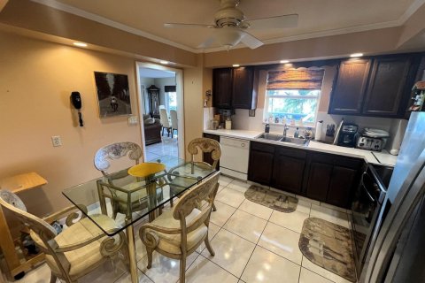 Copropriété à vendre à Fort Lauderdale, Floride: 1 chambre, 112.32 m2 № 2083640 - photo 10