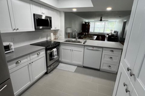 Copropriété à louer à Royal Palm Beach, Floride: 2 chambres, 111.58 m2 № 2154194 - photo 9