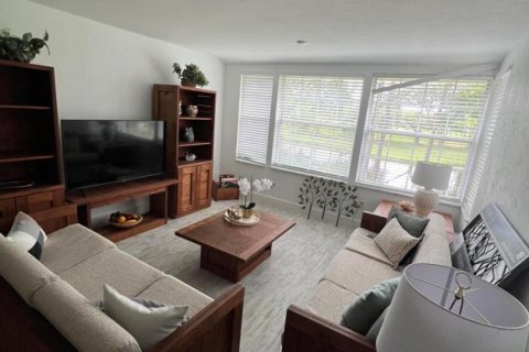Copropriété à louer à Royal Palm Beach, Floride: 2 chambres, 111.58 m2 № 2154194 - photo 5