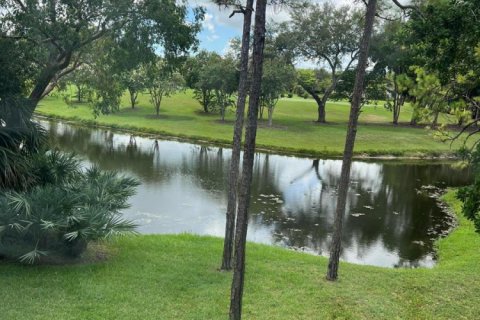 Copropriété à louer à Royal Palm Beach, Floride: 2 chambres, 111.58 m2 № 2154194 - photo 2