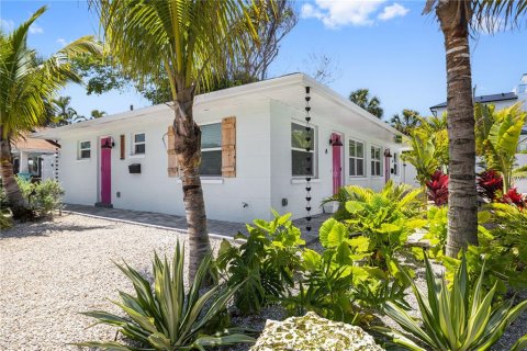 Villa ou maison à Holmes Beach, Floride 2 chambres, 122.63 m2 № 2134512