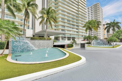 Copropriété à vendre à Fort Lauderdale, Floride: 2 chambres, 169.18 m2 № 1977271 - photo 1