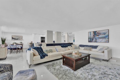 Copropriété à vendre à Fort Lauderdale, Floride: 2 chambres, 169.18 m2 № 1977271 - photo 20