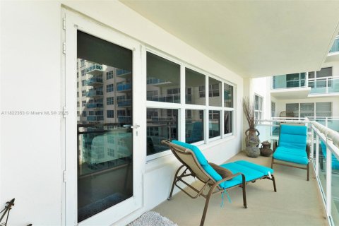 Copropriété à vendre à Fort Lauderdale, Floride: 2 chambres, 169.18 m2 № 1977271 - photo 29