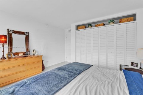 Copropriété à vendre à Fort Lauderdale, Floride: 2 chambres, 169.18 m2 № 1977271 - photo 24