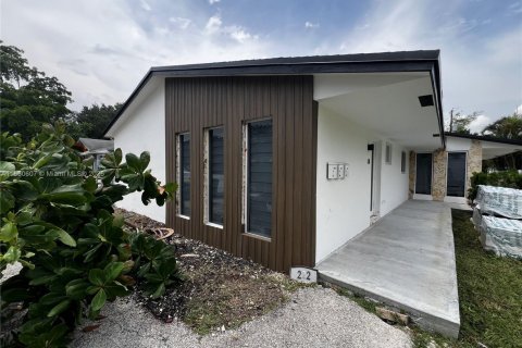 Casa en alquiler en Dania Beach, Florida, 1 dormitorio № 1977591 - foto 6