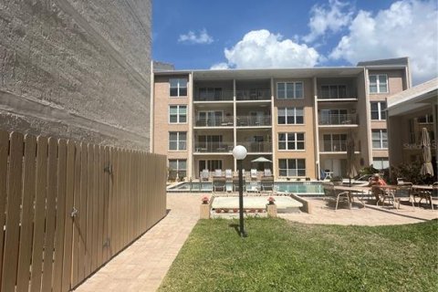 Copropriété à vendre à Sarasota, Floride: 1 chambre, 70.23 m2 № 1919245 - photo 12