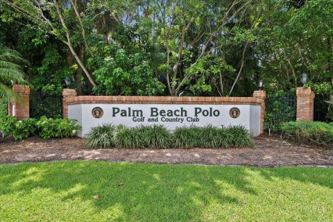 Townhouse in Wellington, Florida 3 bedrooms, 293.01 sq.m. № 963851 - photo 1