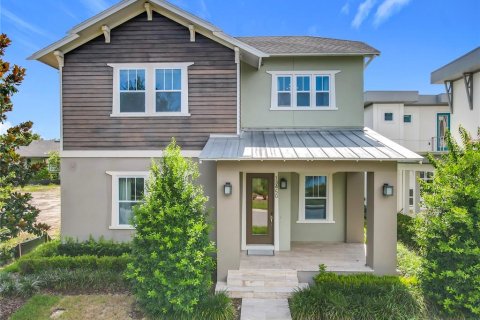 House in Orlando, Florida 4 bedrooms, 315.87 sq.m. № 1835820 - photo 1