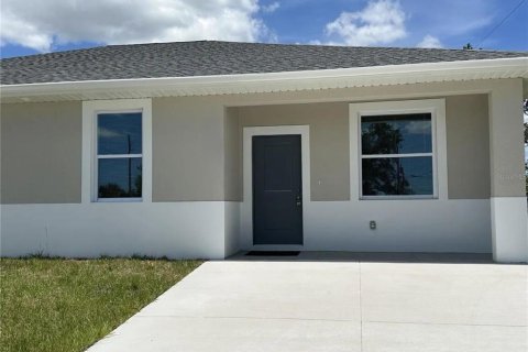 Apartamento en alquiler en Englewood, Florida, 2 dormitorios, 88.26 m2 № 1913066 - foto 1