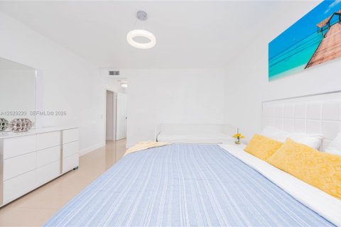 Condominio en alquiler en Hollywood, Florida, 2 dormitorios, 104.05 m2 № 2085820 - foto 24