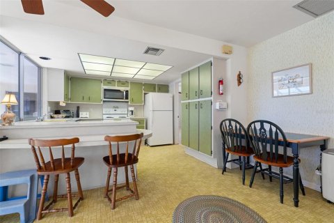 House in Punta Gorda, Florida 2 bedrooms, 154.78 sq.m. № 1521896 - photo 8