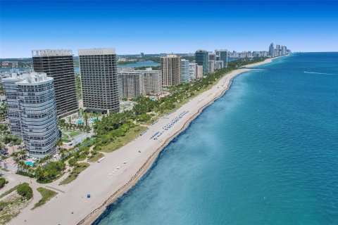 Condominio en venta en Bal Harbour, Florida, 2 dormitorios, 156.54 m2 № 1979577 - foto 28