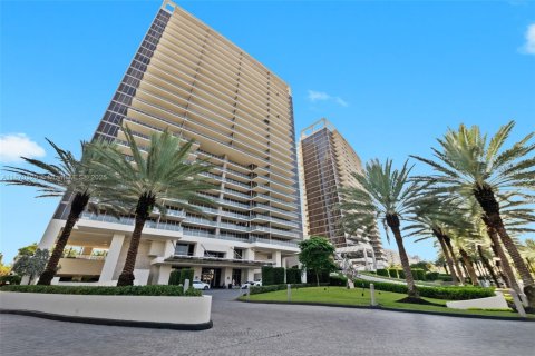 Condominio en venta en Bal Harbour, Florida, 2 dormitorios, 156.54 m2 № 1979577 - foto 24