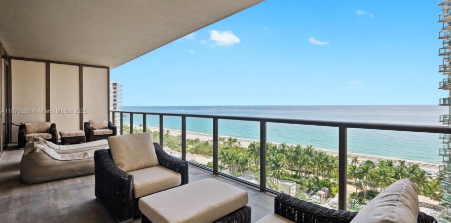 Condominio en Bal Harbour, Florida, 2 dormitorios  № 1979577