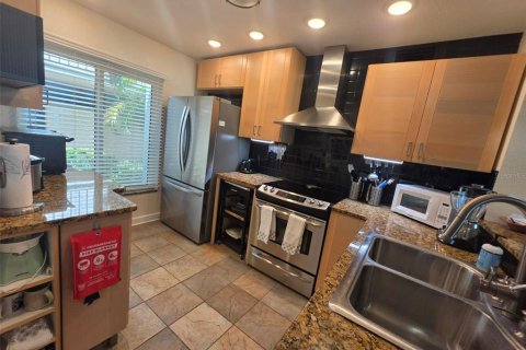 Condominio en alquiler en Saint Petersburg, Florida, 2 dormitorios, 85.01 m2 № 2199215 - foto 8