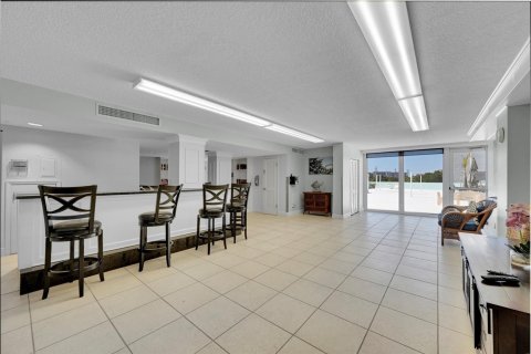 Condominio en alquiler en Pompano Beach, Florida, 2 dormitorios, 102.19 m2 № 1188665 - foto 1