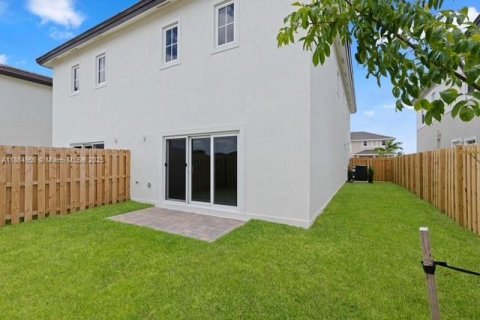 Touwnhouse à vendre à Miami, Floride: 4 chambres, 206.06 m2 № 1893227 - photo 18