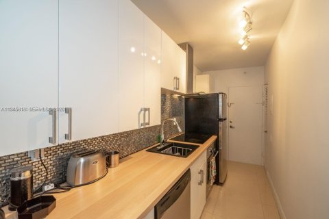 Condominio en alquiler en Miami Beach, Florida, 1 dormitorio, 49.24 m2 № 2002022 - foto 18