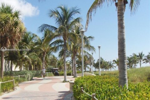 Condominio en alquiler en Miami Beach, Florida, 1 dormitorio, 49.24 m2 № 2002022 - foto 22
