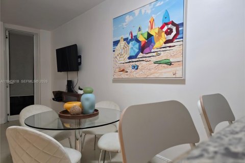 Condominio en alquiler en Miami Beach, Florida, 1 dormitorio, 49.24 m2 № 2002022 - foto 4
