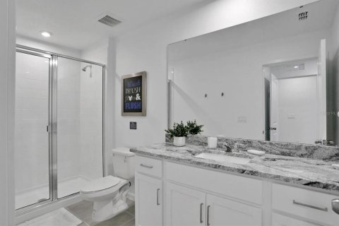 Adosado en venta en Kissimmee, Florida, 5 dormitorios, 213.58 m2 № 1662560 - foto 22