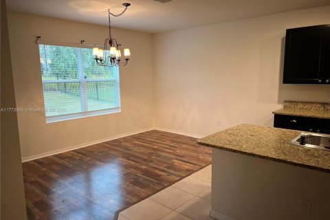 House in Ocala, Florida 4 bedrooms, 215.44 sq.m. № 1862783 - photo 17
