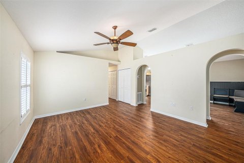 House in Land O' Lakes, Florida 3 bedrooms, 107.58 sq.m. № 1795399 - photo 3