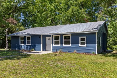 House in Starke, Florida 3 bedrooms, 151.15 sq.m. № 1847207 - photo 1