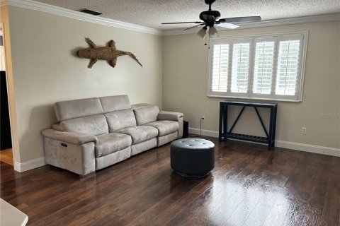 House in Oviedo, Florida 5 bedrooms, 272.67 sq.m. № 1815569 - photo 14