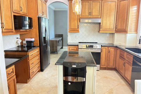 House in Oviedo, Florida 5 bedrooms, 272.67 sq.m. № 1815569 - photo 3