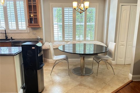 House in Oviedo, Florida 5 bedrooms, 272.67 sq.m. № 1815569 - photo 5