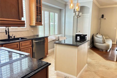 House in Oviedo, Florida 5 bedrooms, 272.67 sq.m. № 1815569 - photo 2
