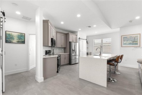 Casa en alquiler en Belleview, Florida, 3 dormitorios, 153.57 m2 № 1900152 - foto 12