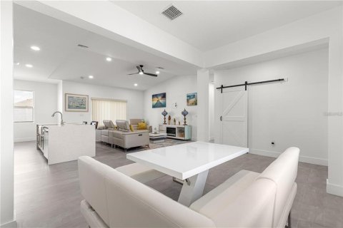 Casa en alquiler en Belleview, Florida, 3 dormitorios, 153.57 m2 № 1900152 - foto 9